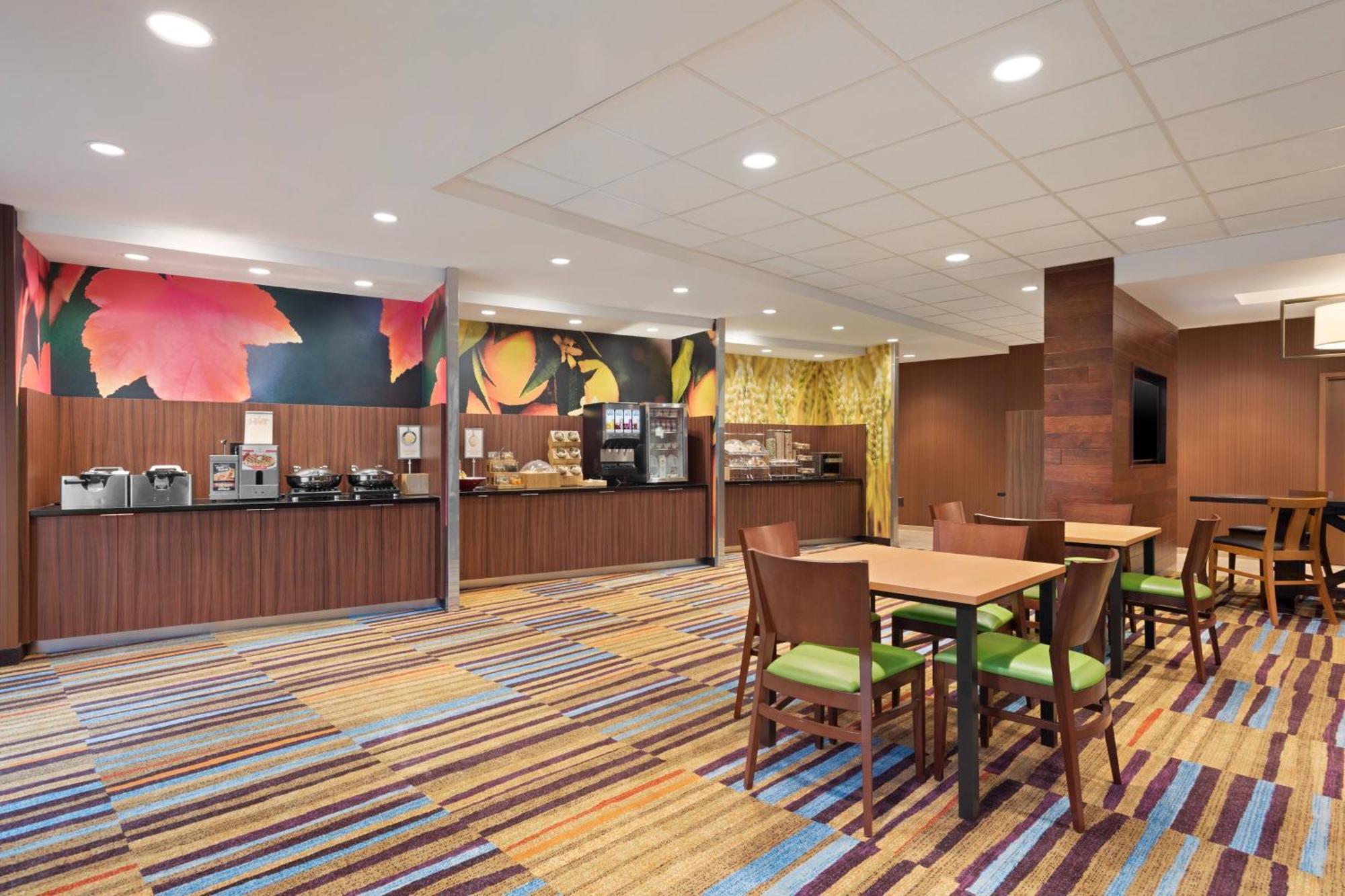 Fairfield Inn & Suites By Marriott Charlottesville Downtown/University Area Exterior foto