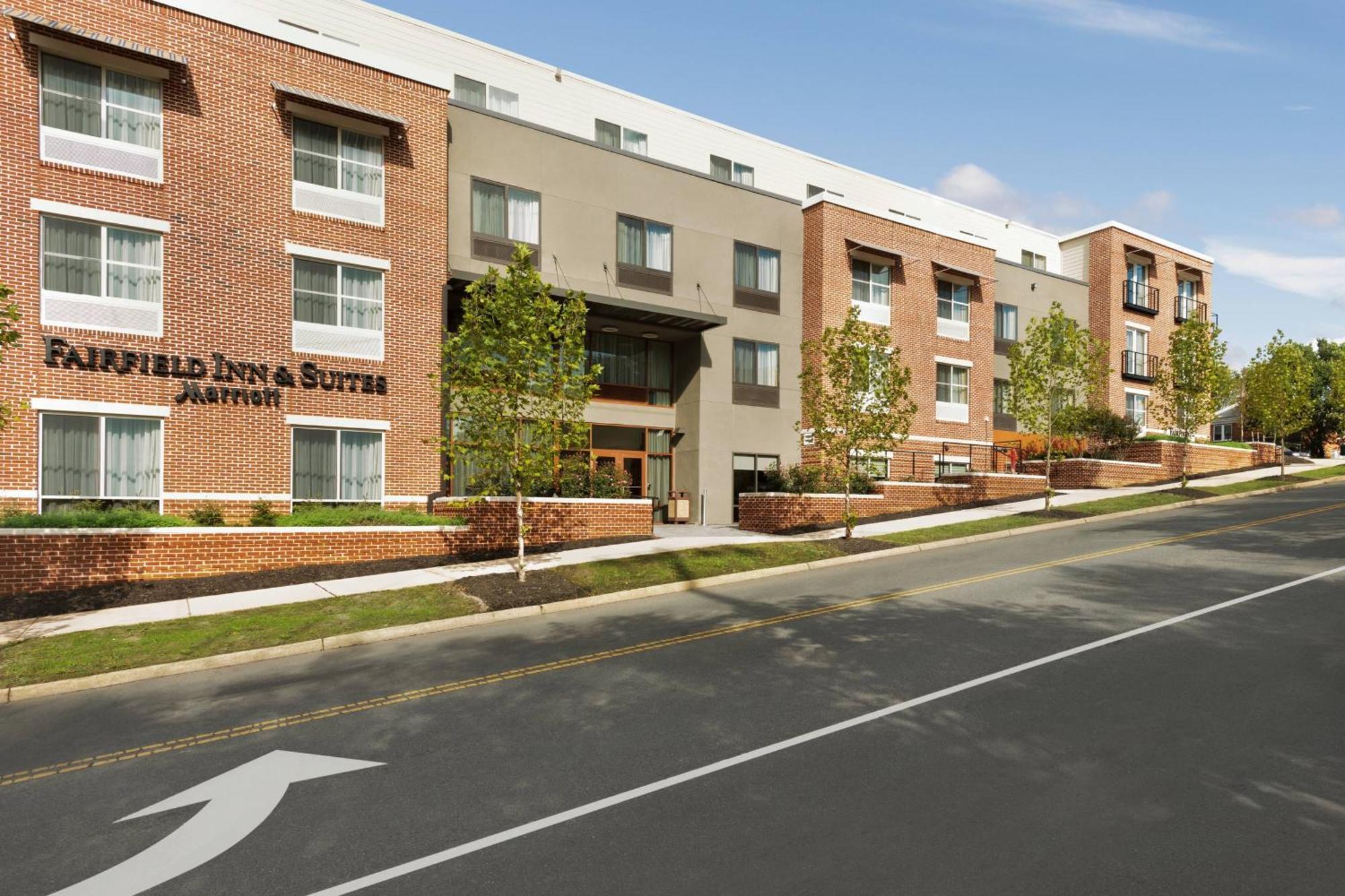 Fairfield Inn & Suites By Marriott Charlottesville Downtown/University Area Exterior foto